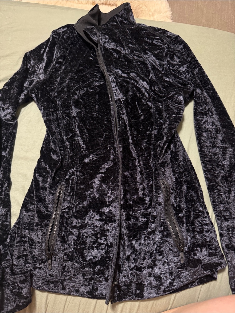 Lululemon Women’s Black Crushed Velvet Zip-Front Jacket